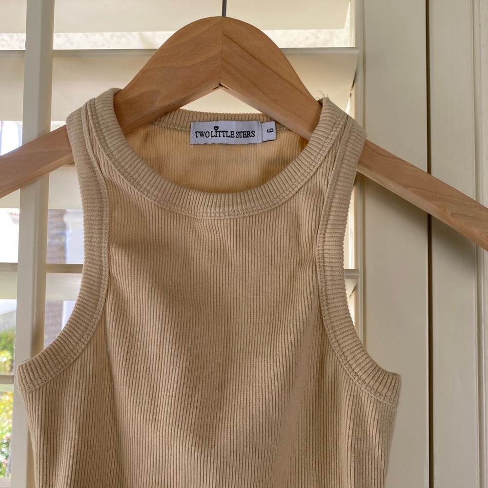 Tan tank